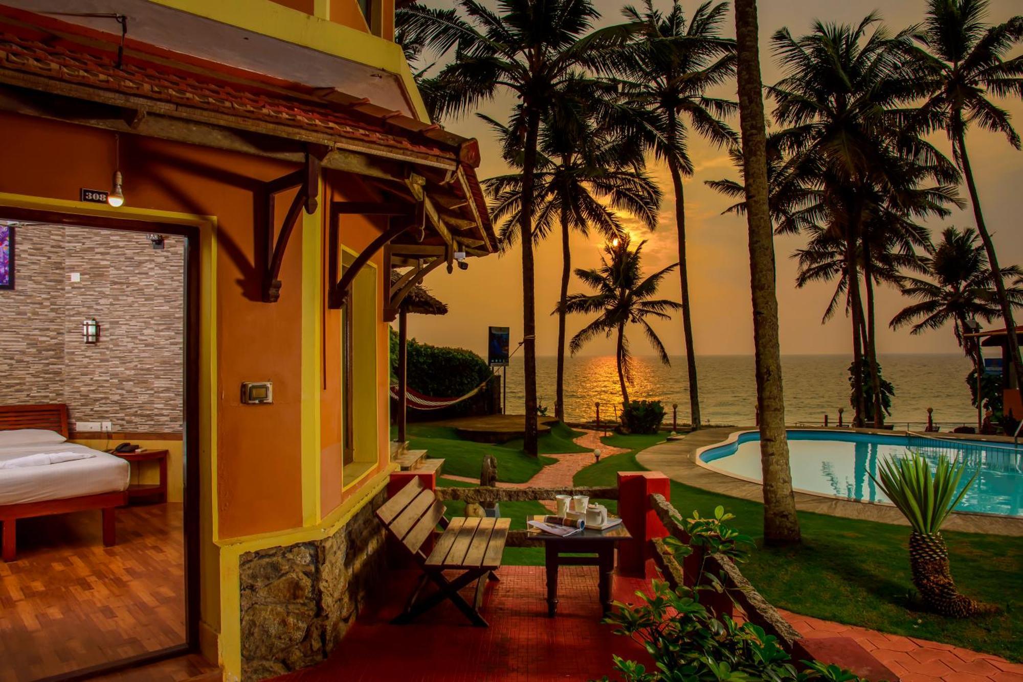 Krishnatheeram Ayur Holy Beach Resorts Varkala Zewnętrze zdjęcie